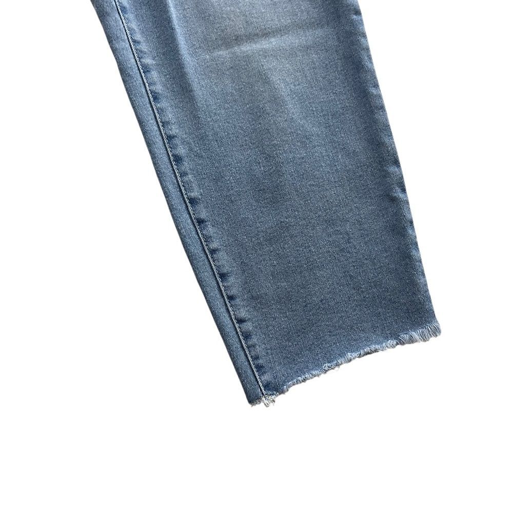1822 Lightwash crop distressed jeans 18W - Picture 6 of 9